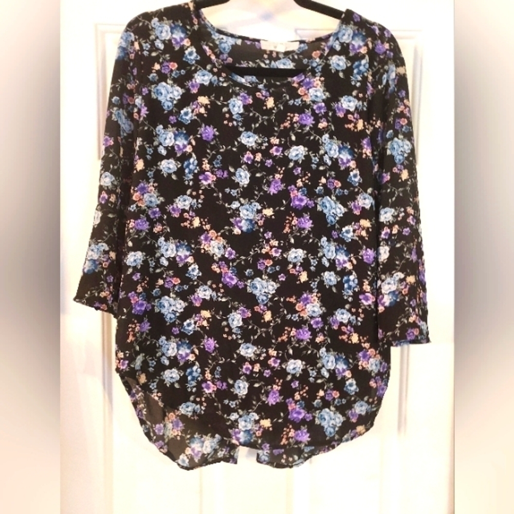 PINK Republic 3/4 Sleeve Floral Top Blouse Size L.